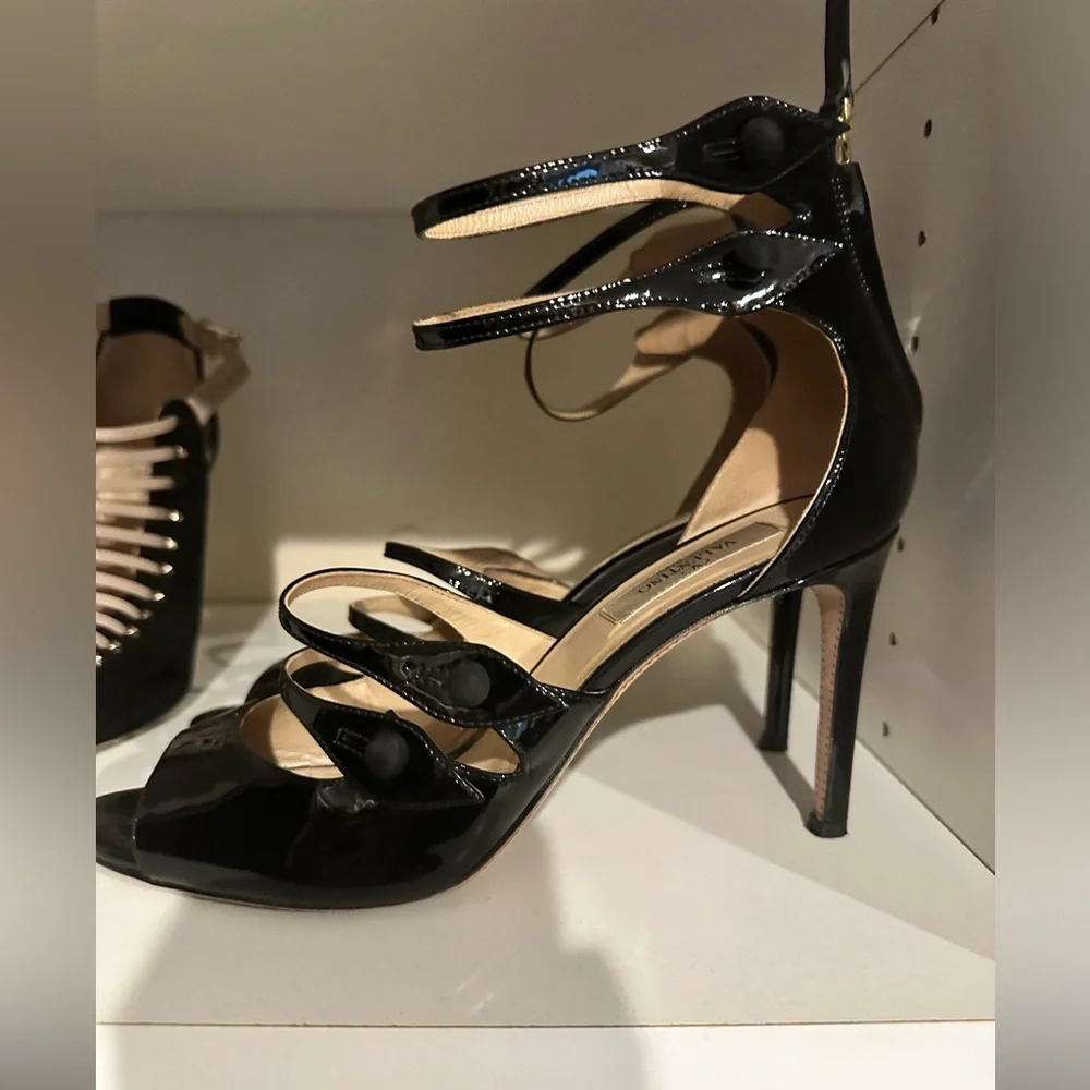 AUTHENTIC- Black strap VALENTINOS - Picture 2 of 5